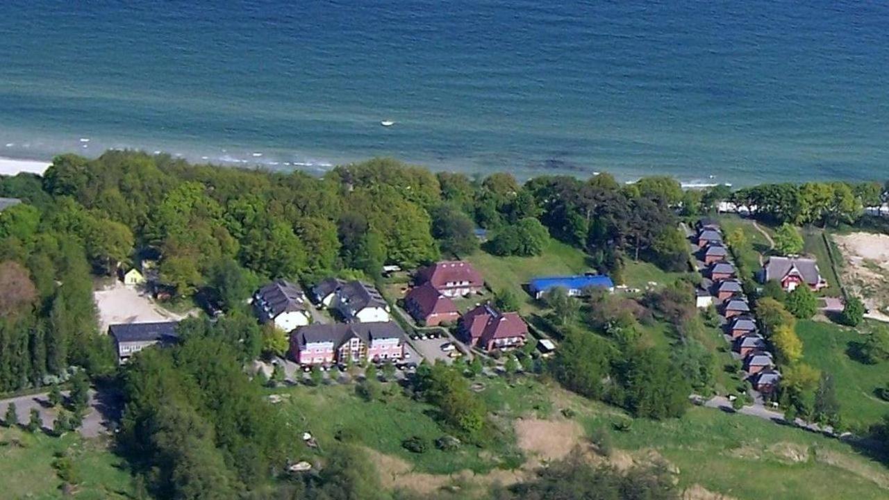 Ferienwohnung Eldena Lobbe Esterno foto